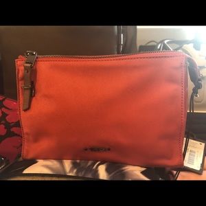 tumi basel small triangle pouch